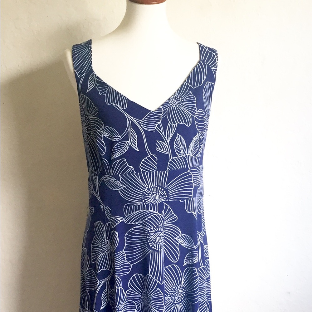 Adrianna Papell Blue Floral Fit & Flare  2X, 3X - Picture 5 of 8